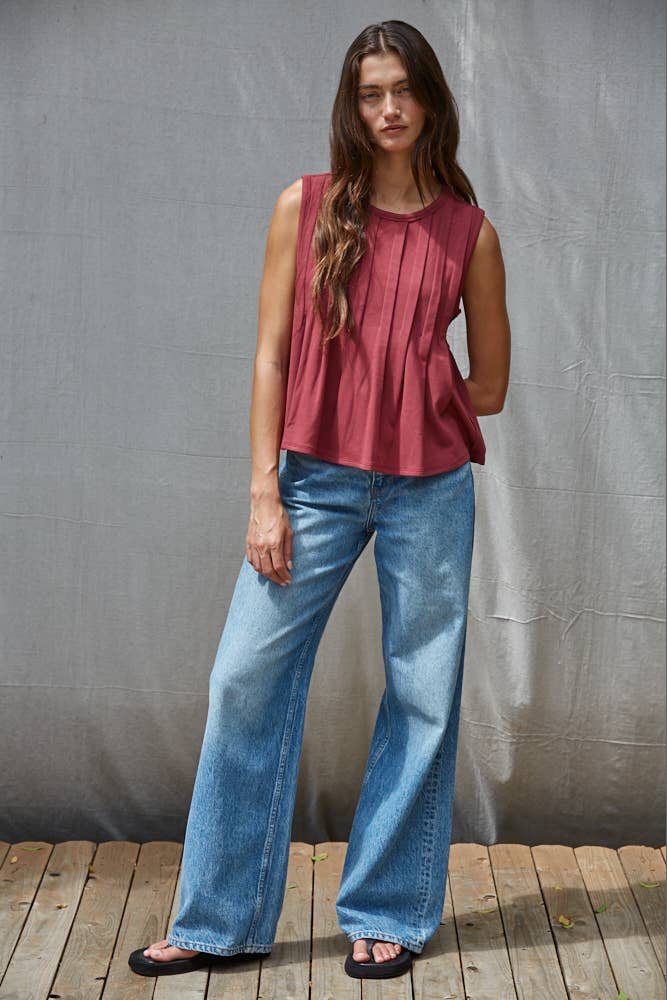 Round Neck Sleeveless Top: Wine