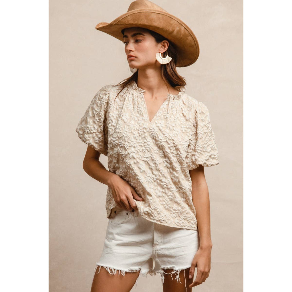FLORAL PATTERN RUFFLED V-NECK TOP: FUCHSIA