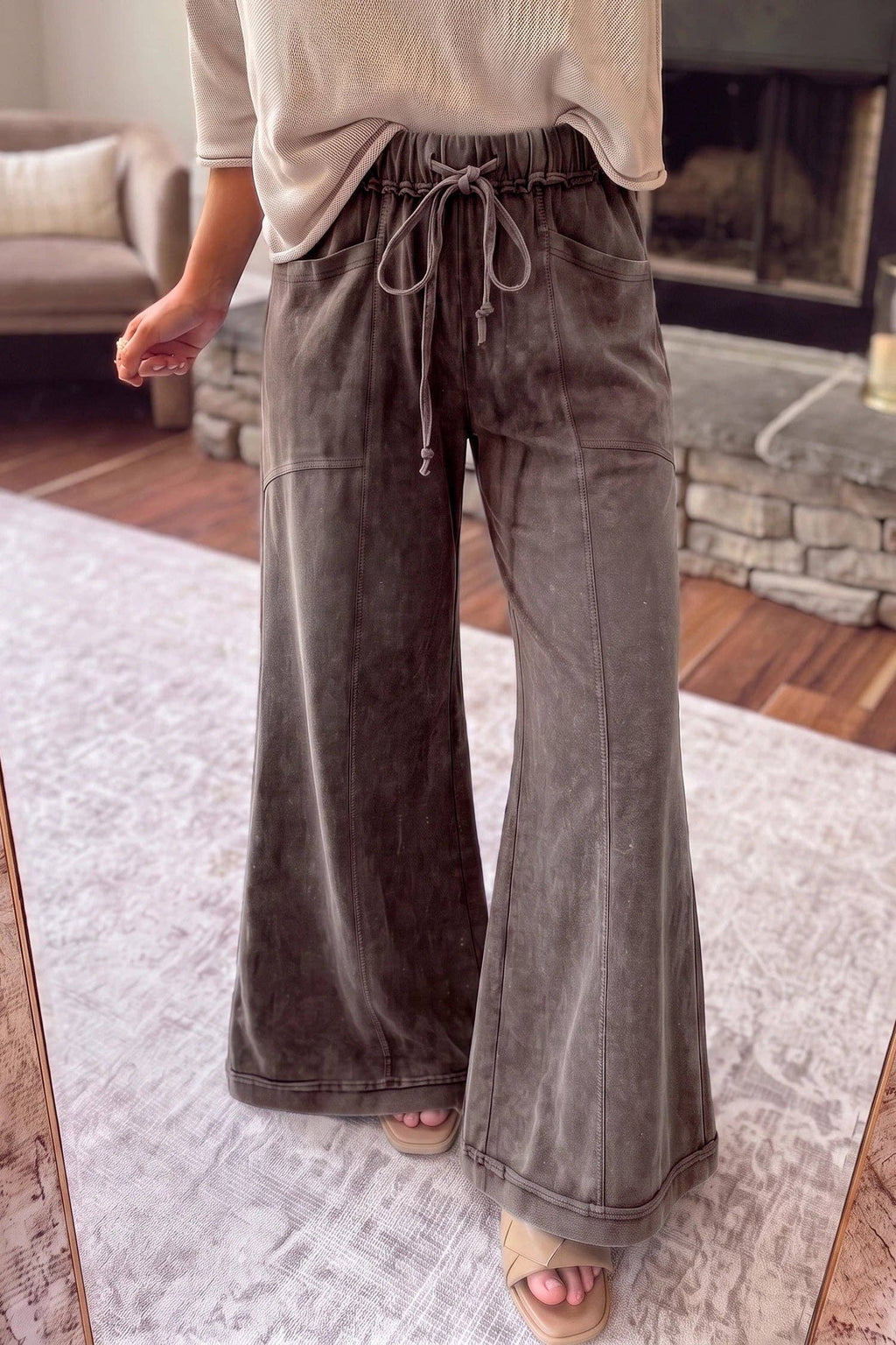 Flare Leg Drawstring Pants: Brown